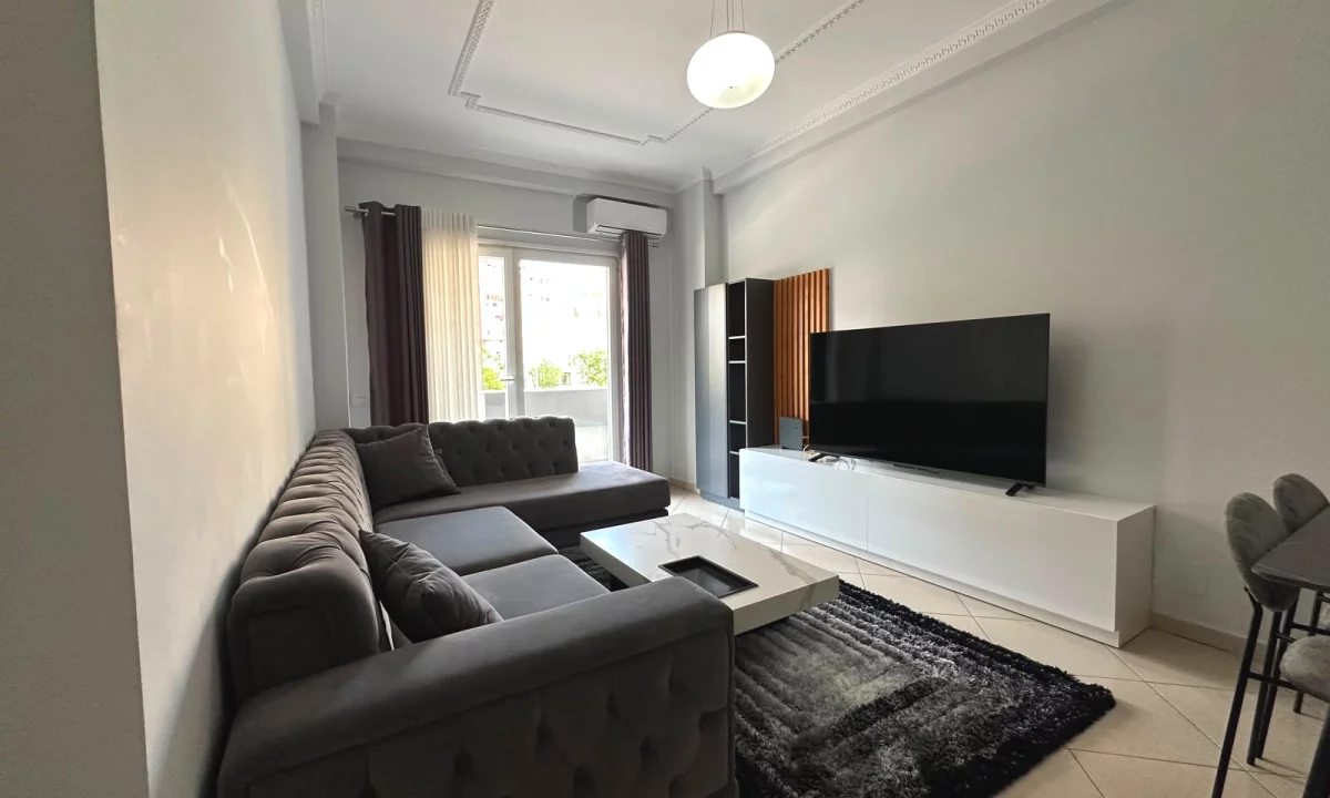 Shtepi me qera Apartament ne Tirane, 2+1, Mobilimi E mobiluar, Pagesa 80,000  Leke.