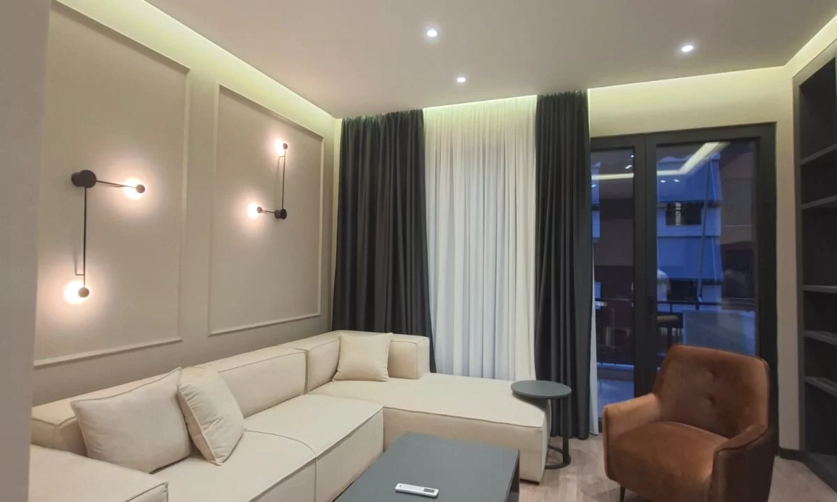 Shtepi ne shitje Apartament ne Tirane, 1+1, Mobilimi E mobiluar, Pagesa 320,000  Euro.