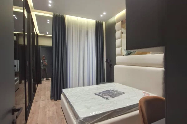 Shtepi ne shitje Apartament ne Tirane, 1+1, Mobilimi E mobiluar, Pagesa 320,000  Euro.