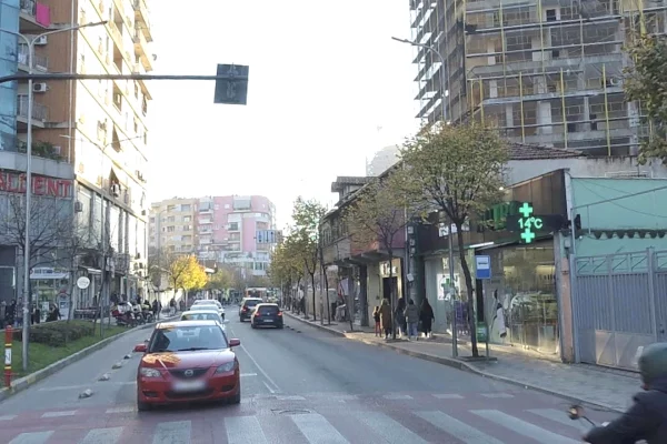 Shtepi me qera Apartament ne Tirane, 1+1, Mobilimi E mobiluar, Pagesa 4,800  Euro.