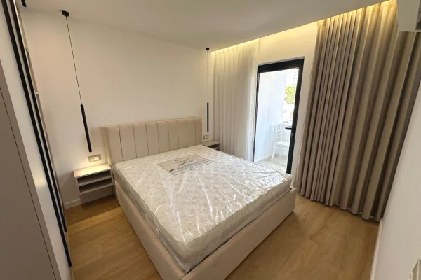Casa in vendita Appartamento a Tirana, 1+1, Ambiente Arredato, Pagamento 110,000  Euro.