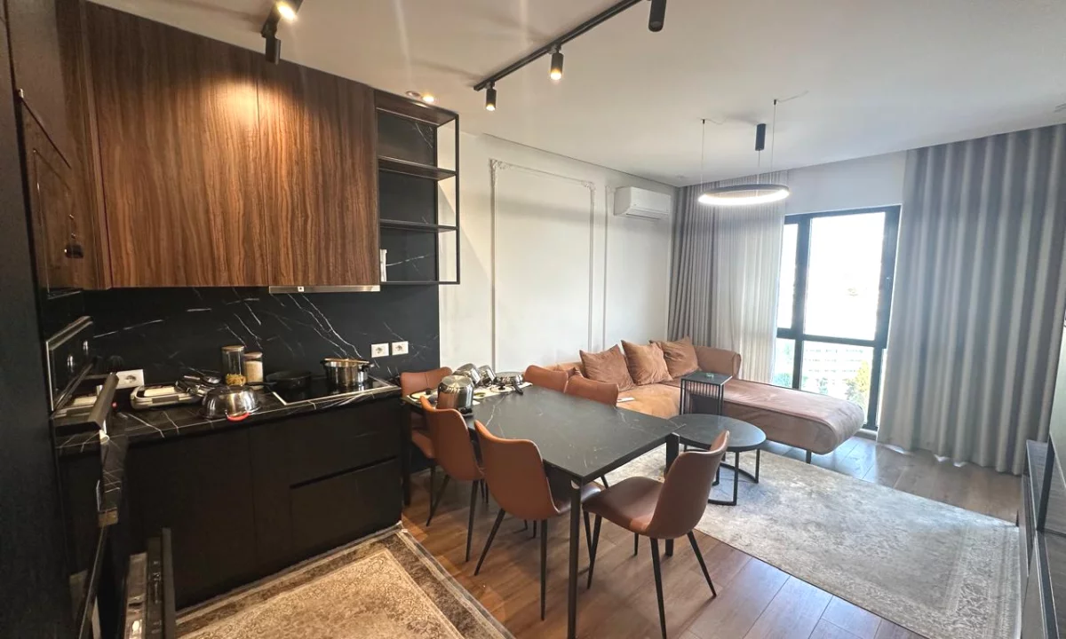 Casa in vendita Appartamento a Tirana, 1+1, Ambiente Arredato, Pagamento 170,000  Euro.