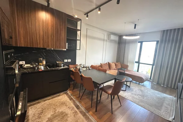 Casa in vendita Appartamento a Tirana, 1+1, Ambiente Arredato, Pagamento 170,000  Euro.
