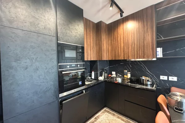 Casa in vendita Appartamento a Tirana, 1+1, Ambiente Arredato, Pagamento 170,000  Euro.