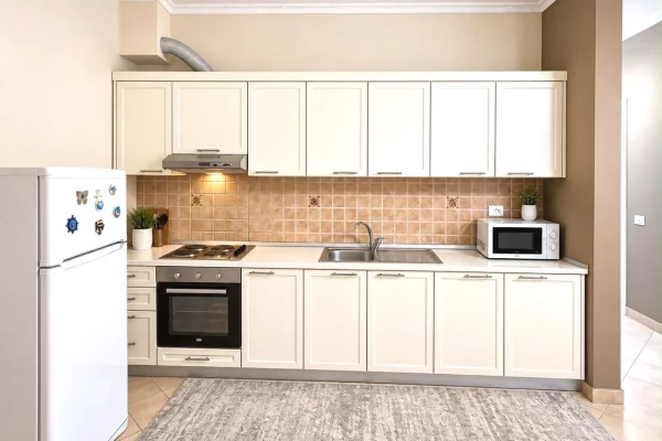Shtepi me qera Apartament ne Tirane, 2+1, Mobilimi E mobiluar, Pagesa 800  Euro.