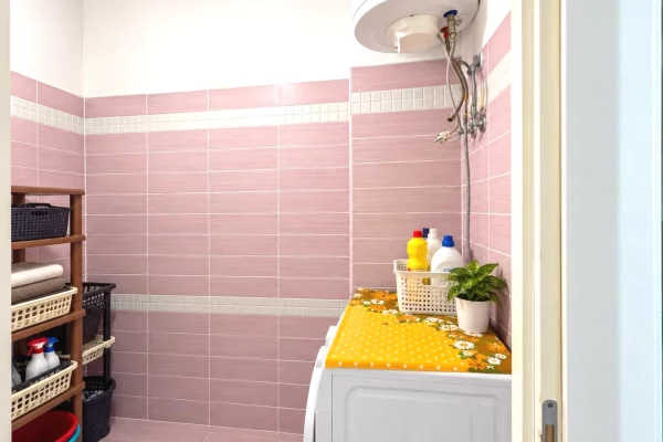 Shtepi me qera Apartament ne Tirane, 2+1, Mobilimi E mobiluar, Pagesa 800  Euro.