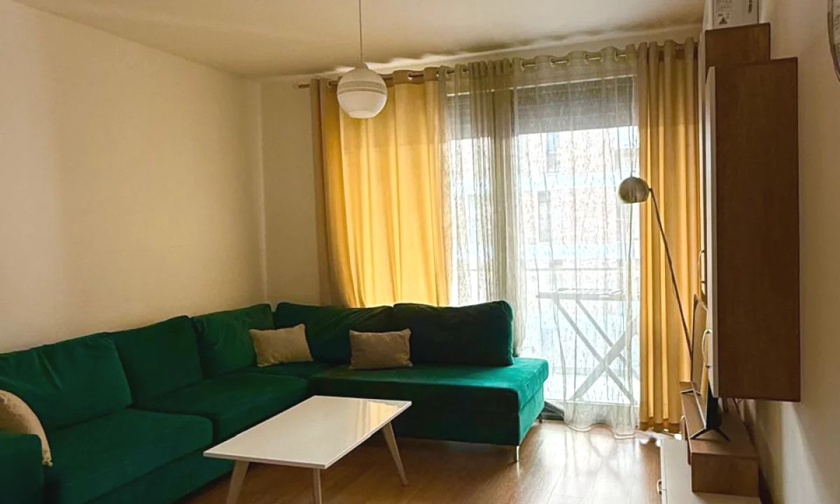 Shtepi me qera Apartament ne Tirane, 2+1, Mobilimi E mobiluar, Pagesa 800  Euro.