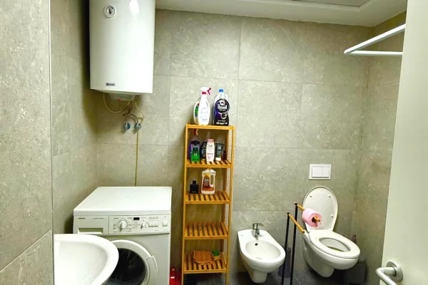 Shtepi me qera Apartament ne Tirane, 2+1, Mobilimi E mobiluar, Pagesa 800  Euro.