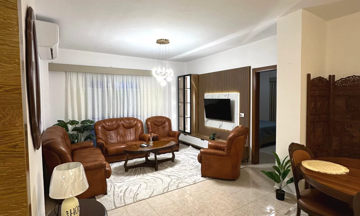 Shtepi me qera Apartament ne Tirane, 2+1, Mobilimi E mobiluar, Pagesa 70,000  Leke.