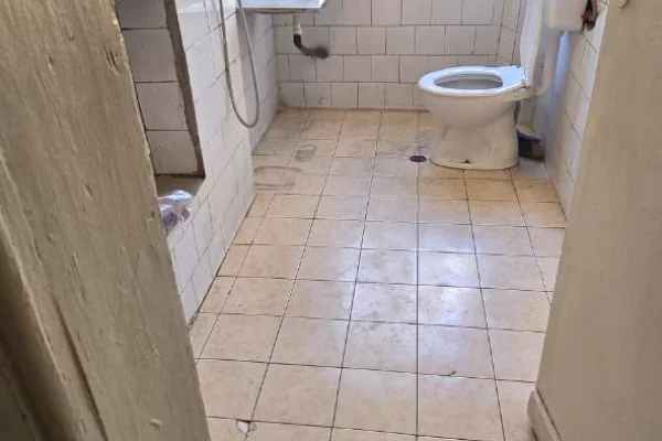 Shtepi ne shitje Apartament ne Tirane, 2+1, Mobilimi Bosh, pa mobiluar, Pagesa 195,000  Euro.