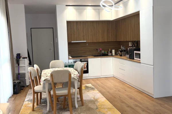 Shtepi me qera Apartament ne Tirane, 2+1, Mobilimi E mobiluar, Pagesa 115,000  Leke.