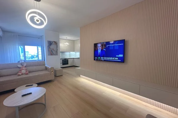 Shtepi me qera Apartament ne Tirane, 2+1, Mobilimi E mobiluar, Pagesa 1,000  Euro.