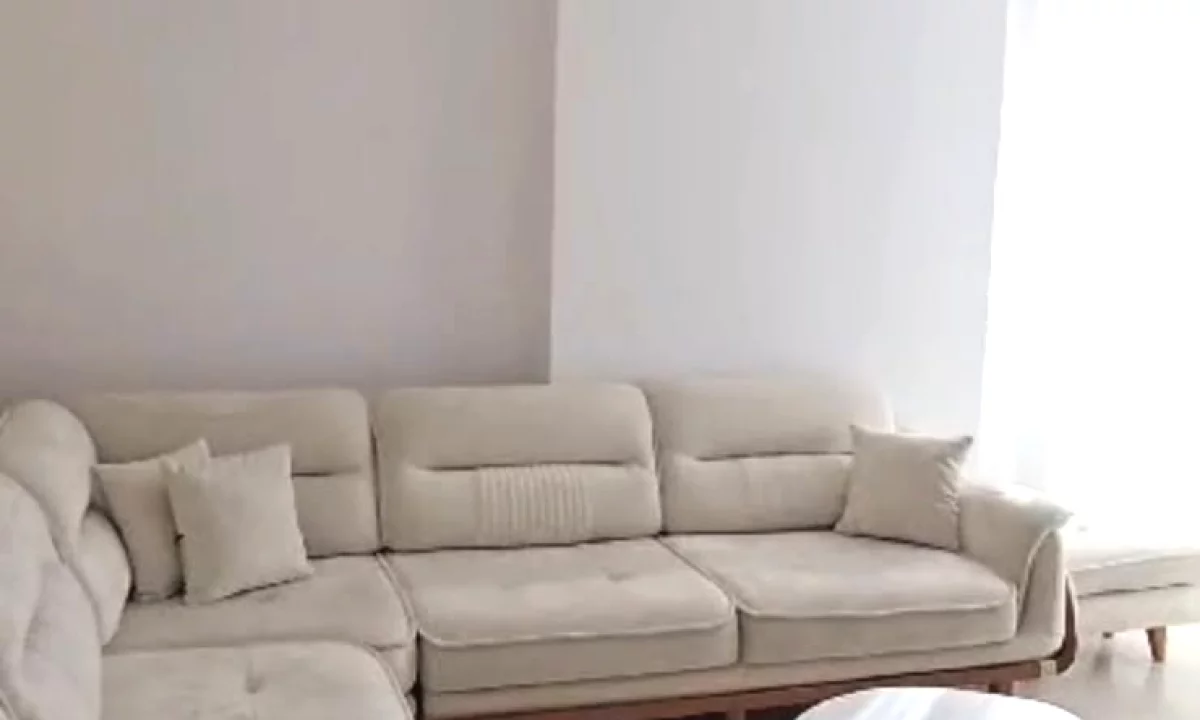 Shtepi me qera Apartament ne Tirane, 2+1, Mobilimi E mobiluar, Pagesa 650  Leke.