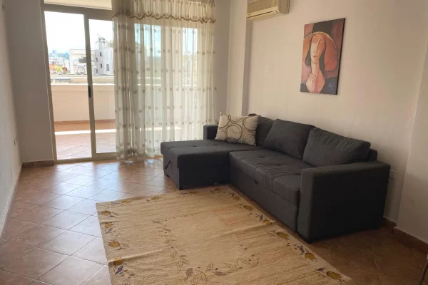 Shtepi me qera Apartament ne Tirane, 1+1, Mobilimi E mobiluar, Pagesa 55,000  Leke.