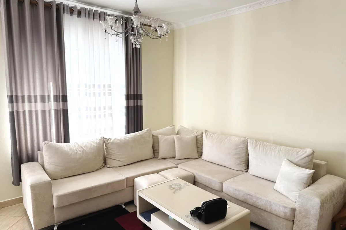 Shtepi me qera Apartament ne Tirane, 2+1, Mobilimi E mobiluar, Pagesa 60,000  Leke.