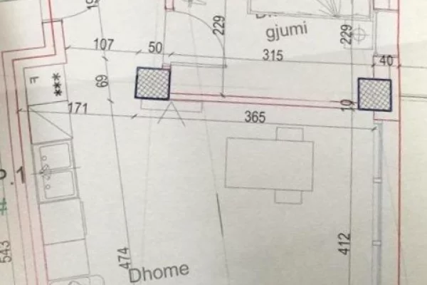 Shtepi ne shitje Apartament ne Tirane, 2+1, Mobilimi Bosh, pa mobiluar, Pagesa 200,000  Euro.