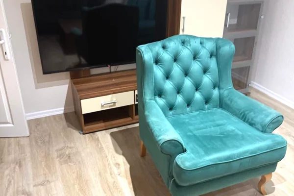 Shtepi me qera Apartament ne Tirane, 1+1, Mobilimi E mobiluar, Pagesa 55,000  Leke.