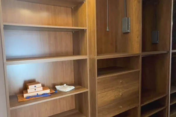 Shtepi me qera Apartament ne Tirane, 2+1, Mobilimi E mobiluar, Pagesa 80,000  Leke.