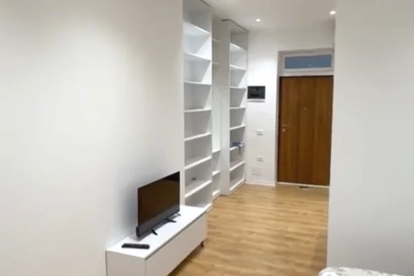 Shtepi me qera Apartament ne Tirane, Garsoniere, Mobilimi E mobiluar, Pagesa 55,000  Leke.