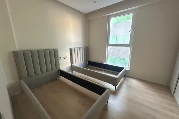 Shtepi me qera Apartament ne Tirane, 2+1, Mobilimi E mobiluar, Pagesa 85,000  Leke.