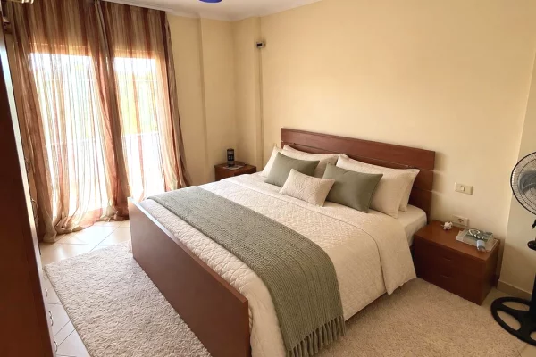 Shtepi me qera Apartament ne Tirane, 2+1, Mobilimi E mobiluar, Pagesa 60,000  Leke.