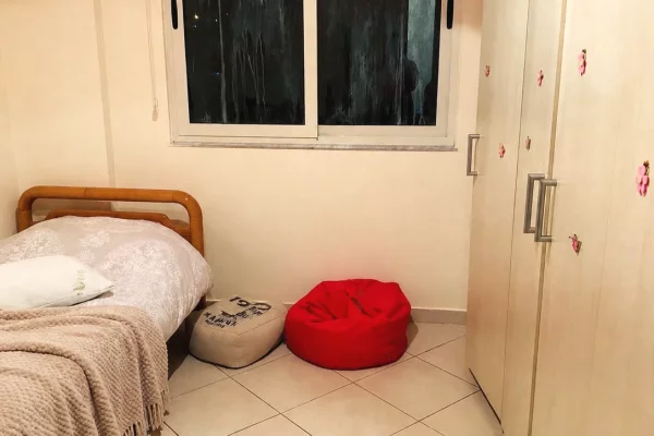 Shtepi me qera Apartament ne Tirane, 2+1, Mobilimi E mobiluar, Pagesa 60,000  Leke.