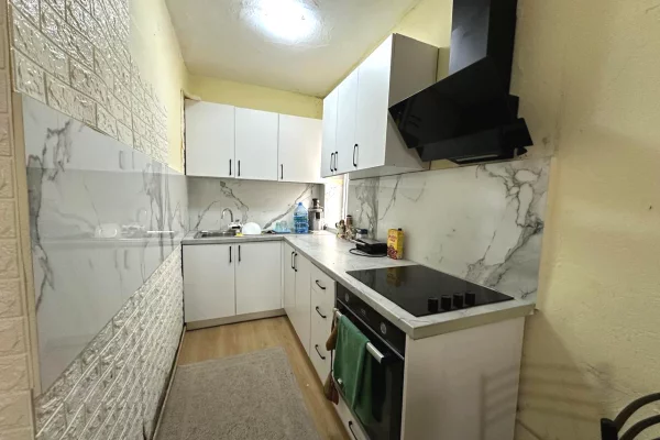 Shtepi ne shitje Apartament ne Tirane, 1+1, Mobilimi E mobiluar, Pagesa 11,500,000  Leke.