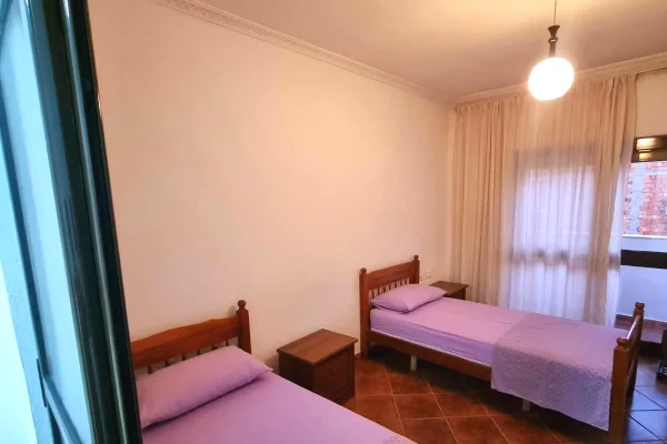 Shtepi me qera Apartament ne Tirane, 2+1, Mobilimi E mobiluar, Pagesa 65,000  Leke.