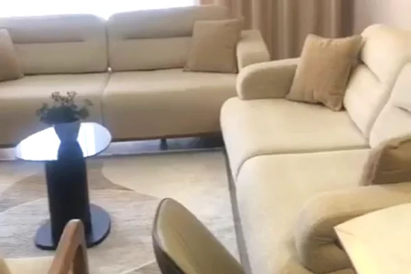 Shtepi me qera Apartament ne Tirane, 2+1, Mobilimi E mobiluar, Pagesa 70,000  Leke.