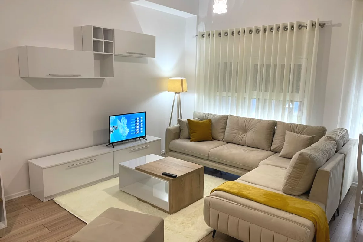 Shtepi me qera Apartament ne Tirane, 2+1, Mobilimi E mobiluar, Pagesa 50,000  Leke.