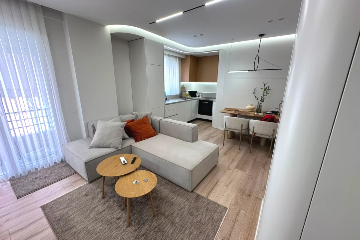 Shtepi me qera Apartament ne Tirane, 2+1, Mobilimi E mobiluar, Pagesa 60,000  Leke.