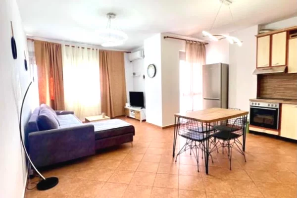 🏢Don Bosko,prane Restorant “Bujtina e Gjelit”jepet me qera apartament 2+1,i mobiluar.60,000 Leke