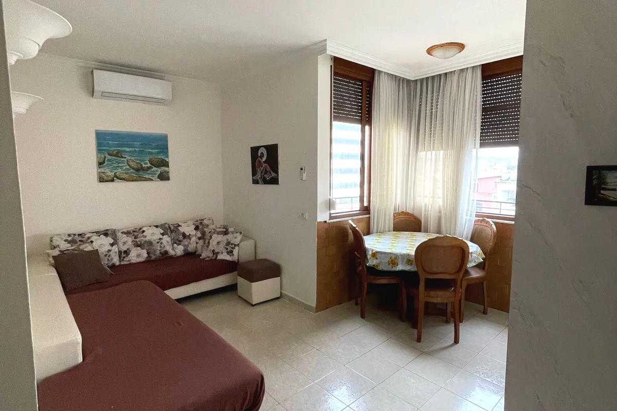 Shtepi me qera Apartament ne Tirane, 2+1, Mobilimi E mobiluar, Pagesa 60,000  Leke.