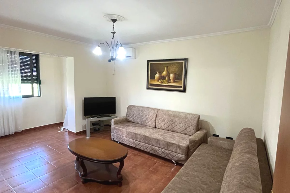Shtepi me qera Apartament ne Tirane, 2+1, Mobilimi E mobiluar, Pagesa 45,000  Leke.