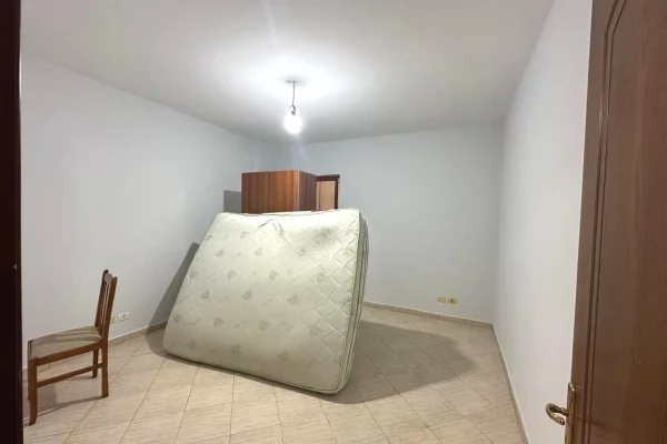 Apartment for sale in Tirana 2+1, Emty