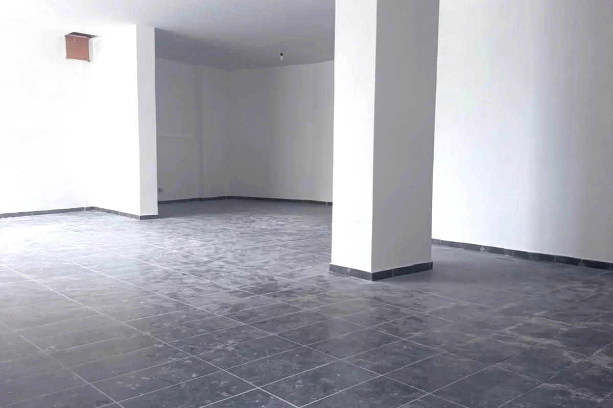 🏢 JEPET ME QIRA AMBIENT BIZNESI – KOPSHTI BOTANIK - 1,200 Euro