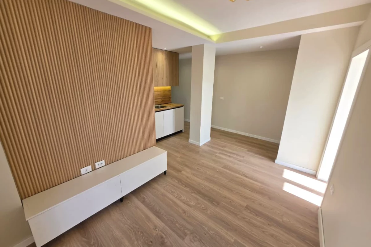Apartment for sale in Tirana 1+1, Emty