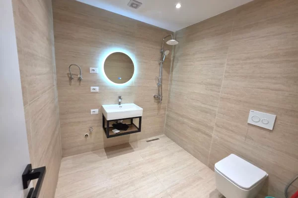 Apartment for sale in Tirana 1+1, Emty