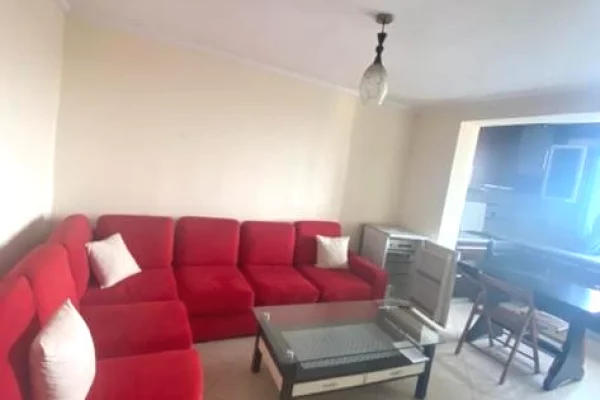 Shtepi me qera 2+1 ne Tirane - 50,000 Leke