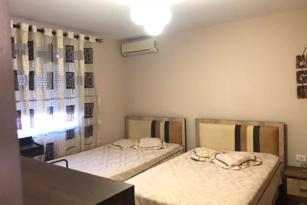 Appartamento in affitto a Tirana 2+1, Arredato
