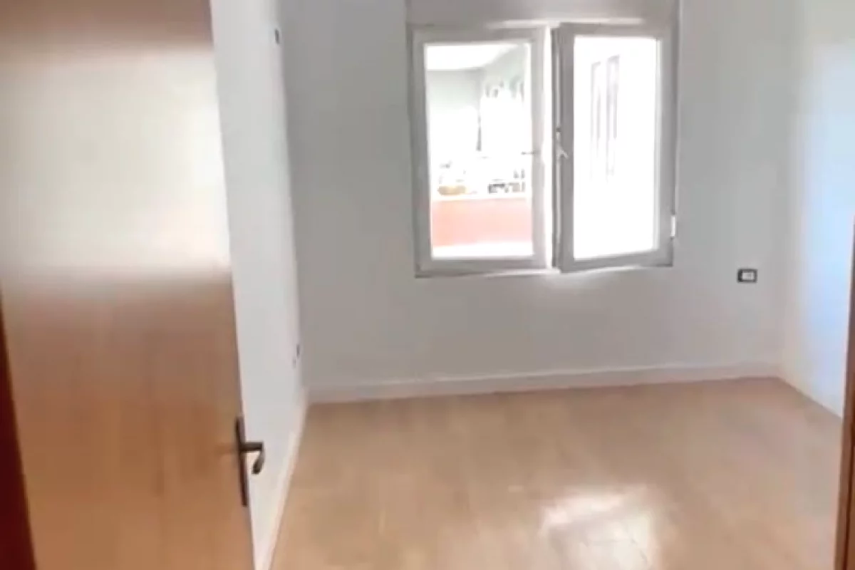 Shtepi me qera Apartament ne Tirane, 1+1, Mobilimi E mobiluar, Pagesa 45,000  Leke.