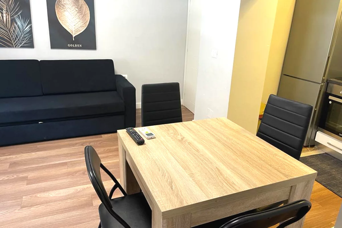 Shtepi me qera Apartament ne Tirane, 1+1, Mobilimi E mobiluar, Pagesa 65,000  Leke.