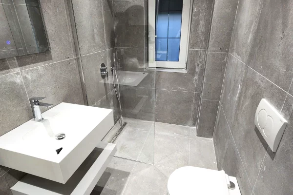 Shtepi me qera Apartament ne Tirane, 1+1, Mobilimi E mobiluar, Pagesa 60,000  Leke.
