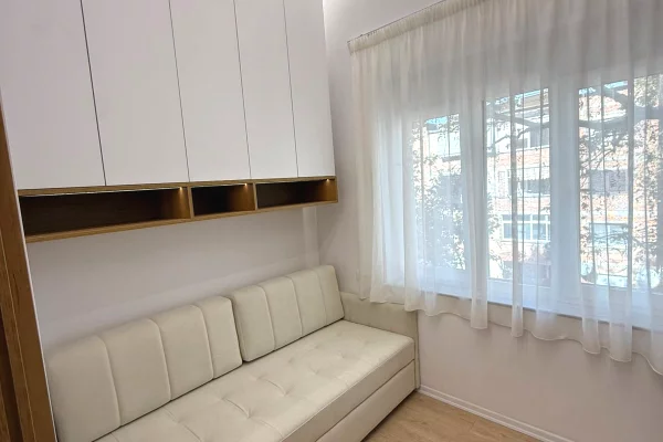 Shtepi me qera Apartament ne Tirane, Garsoniere, Mobilimi E mobiluar, Pagesa 55,000  Leke.