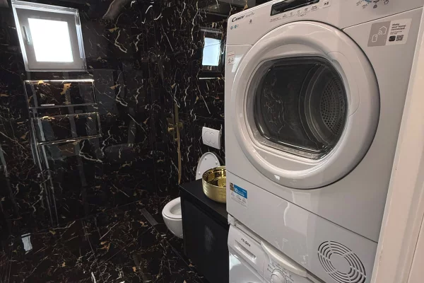 Shtepi me qera Apartament ne Tirane, 1+1, Mobilimi E mobiluar, Pagesa 85,000  Leke.