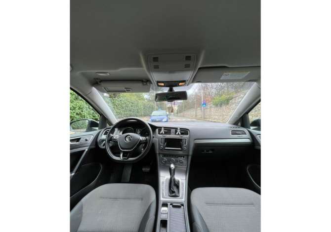 Makine me qera ne Rinas Tirane  Golf 7 duke filluar nga 35 euro dita