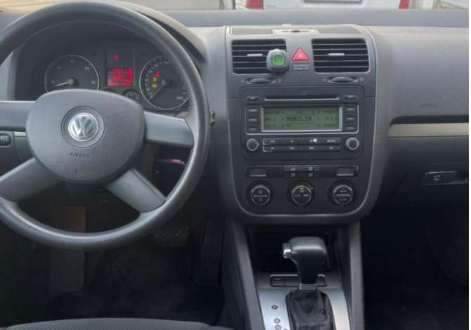 Jepen Makina me Qera duke nisur nga 30 euro Dita