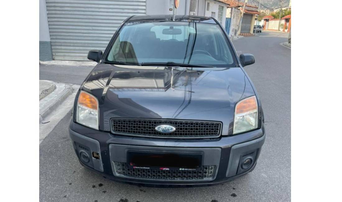 Jepet Makine me Qera Ford duke nisur nga 30 euro Dita
