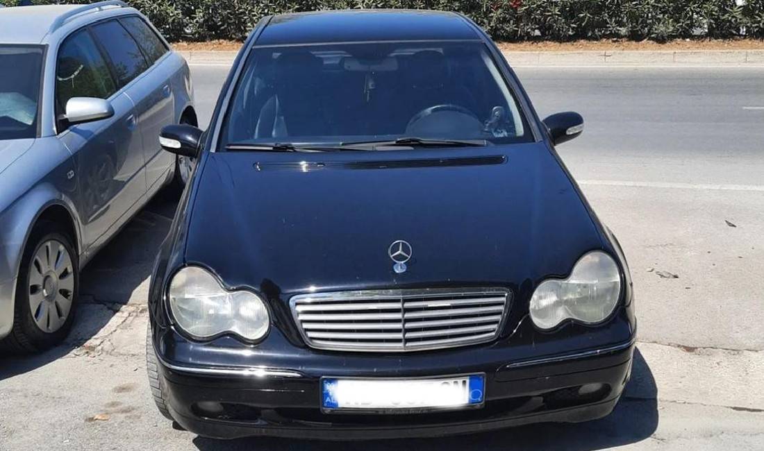 Jepet me qera Benz 2.0 nafte duke filluar nga 40 euro dita 