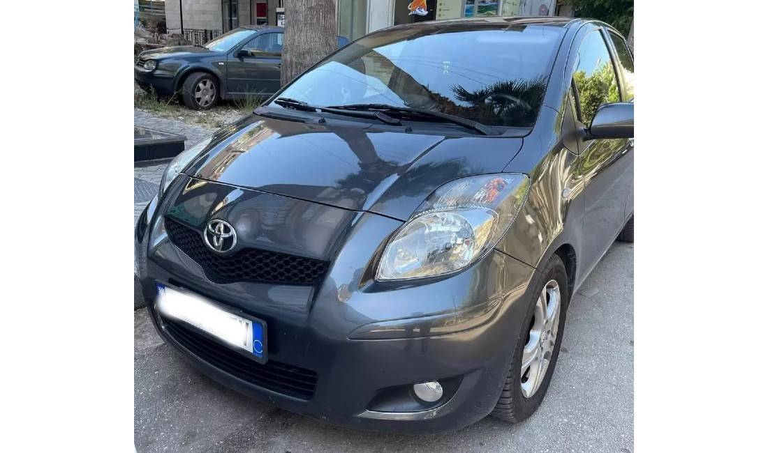 Jepet me qera Toyota Yaris 1.4, 2010 vetem per 45 euro dita